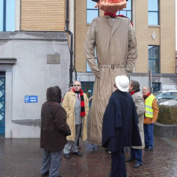giant puppets